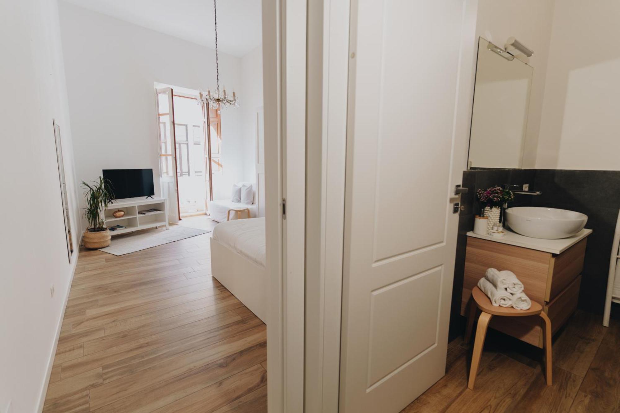 Beada Comfort Stay Каляри Екстериор снимка
